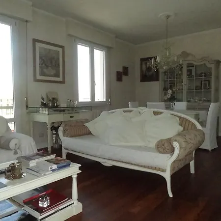 A Casa Di Silvia Apartment *